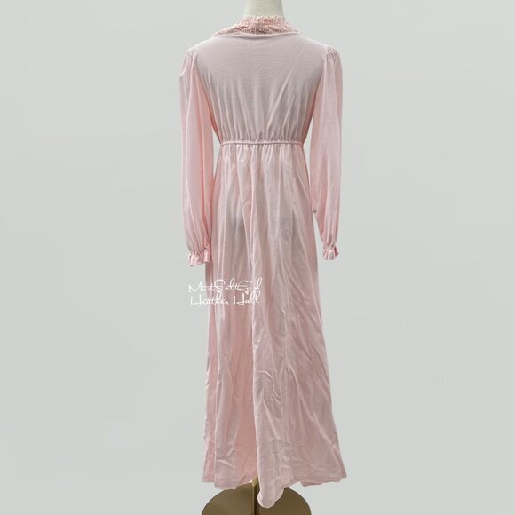 Vintage JC Penney Pink Nightgown w/ Ruffle Trim & Floral Appliqué Union Made - Picture 5 of 8